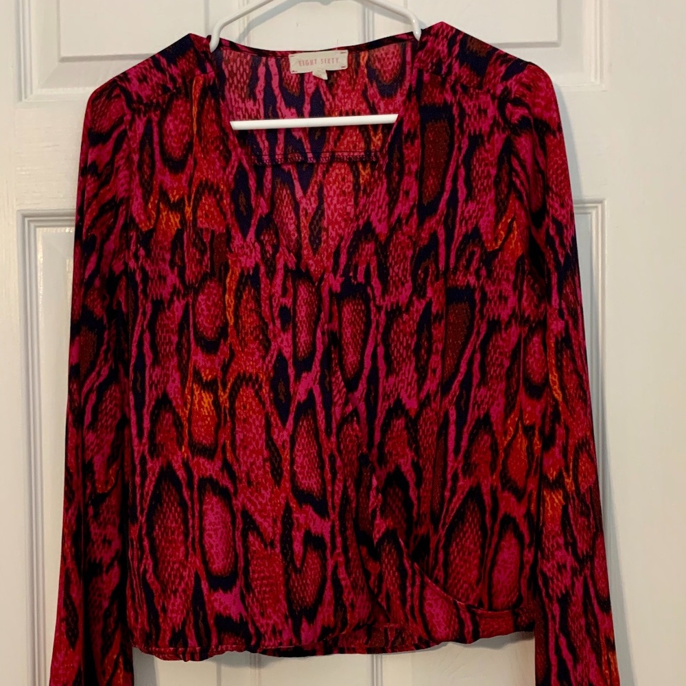 **LAST CHANCE** Sixty, cross top, sz small